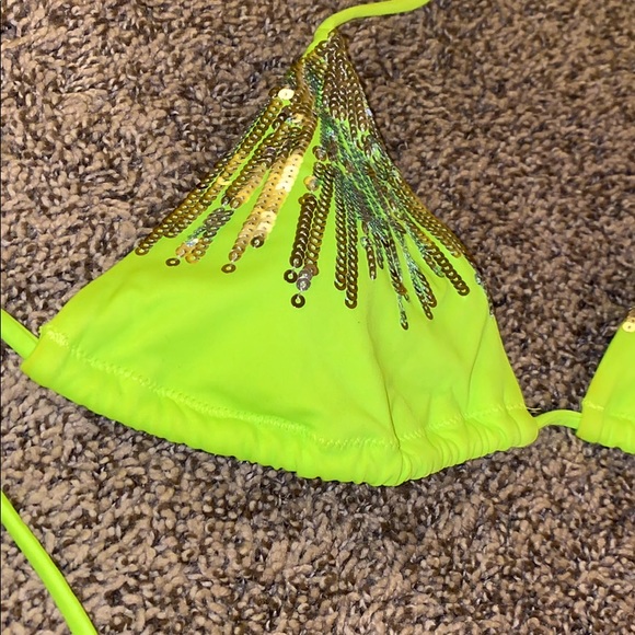 Victoria’s Secret Bikini 👙 - Picture 2 of 3